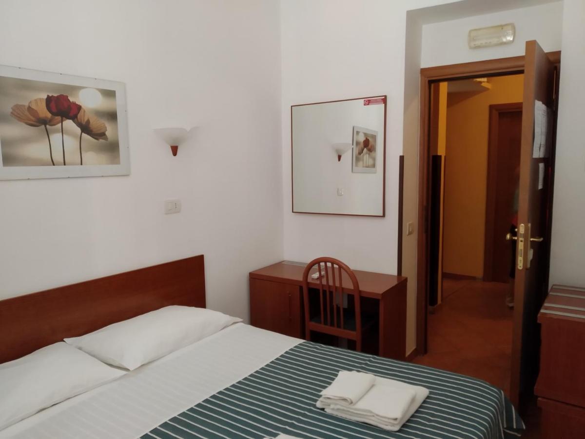 San Daniele Bundi House Hotel Rome Exterior photo