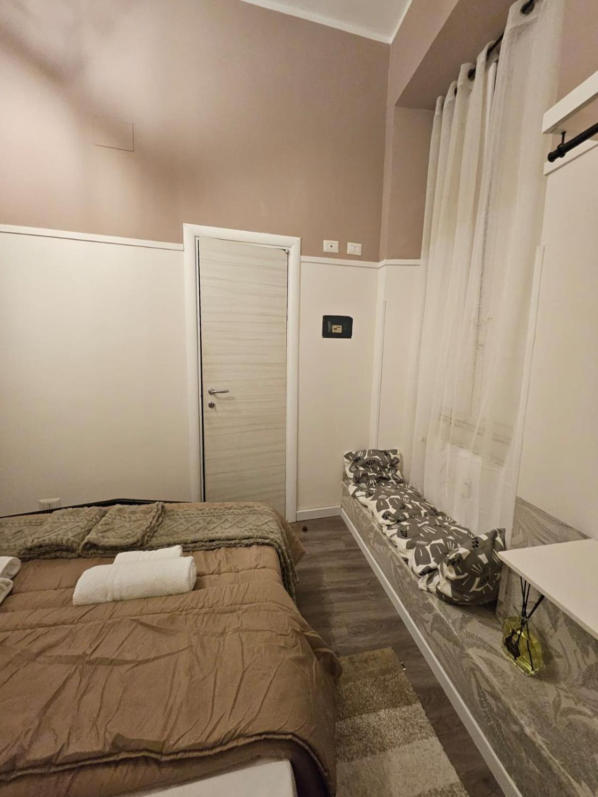 San Daniele Bundi House Hotel Rome Exterior photo
