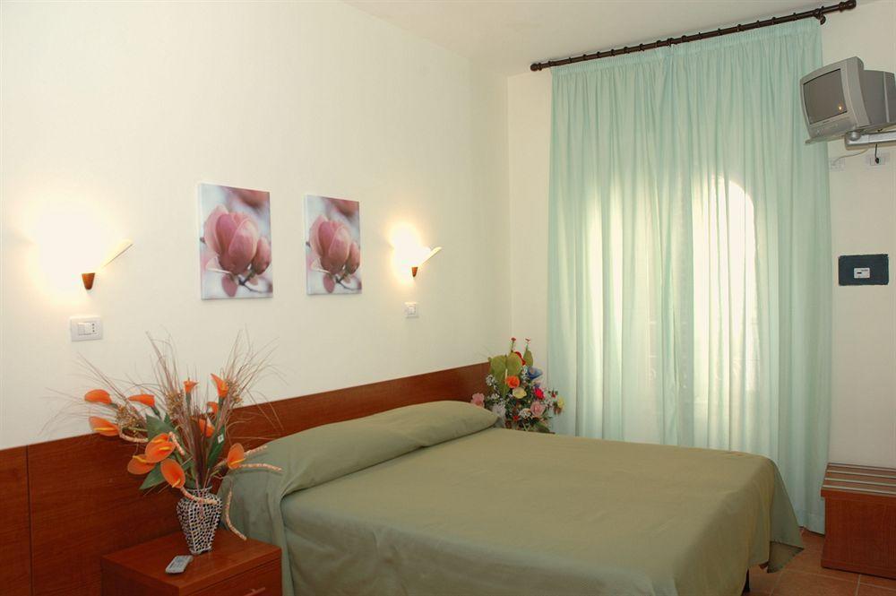 San Daniele Bundi House Hotel Rome Exterior photo