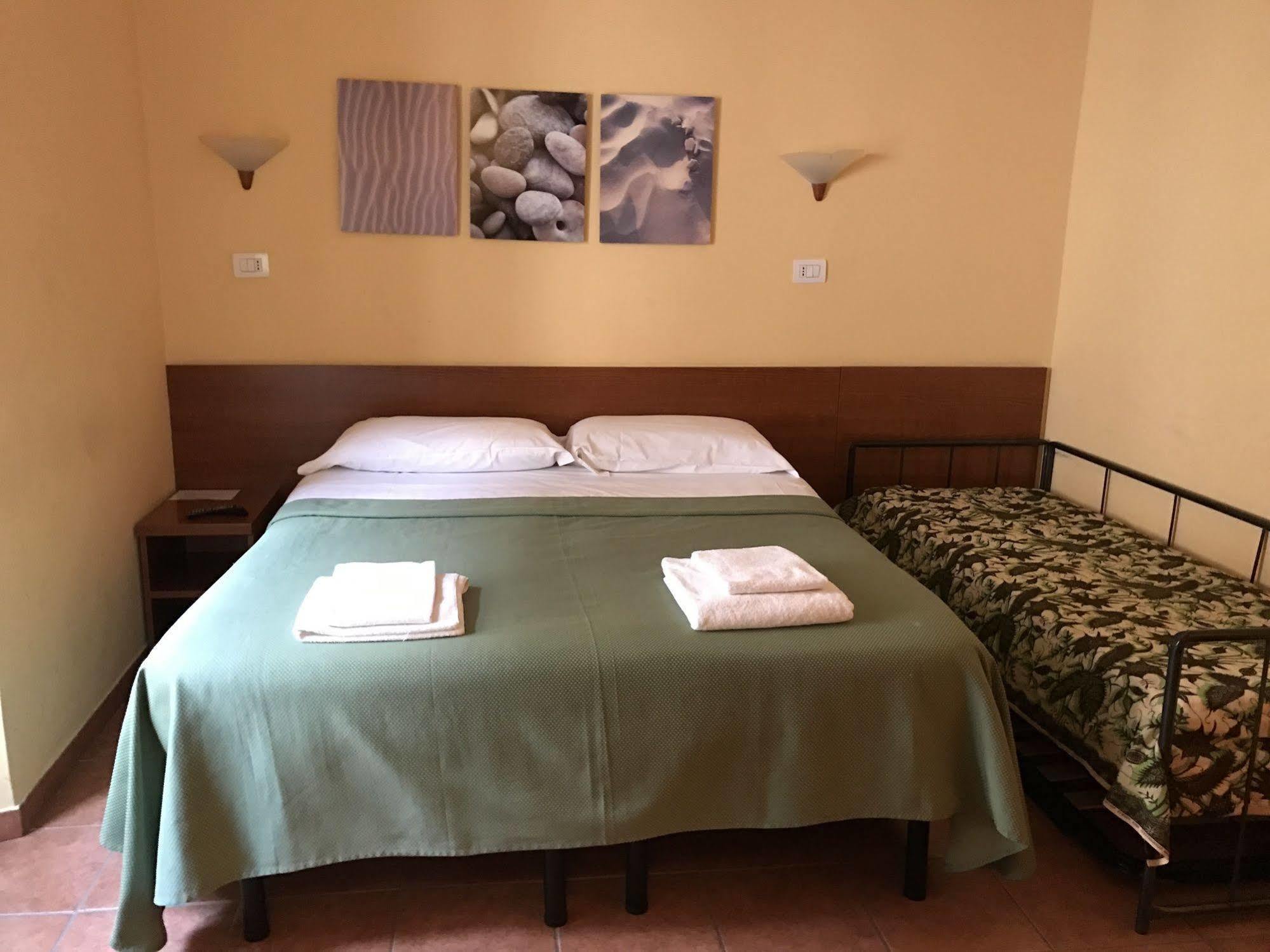 San Daniele Bundi House Hotel Rome Exterior photo