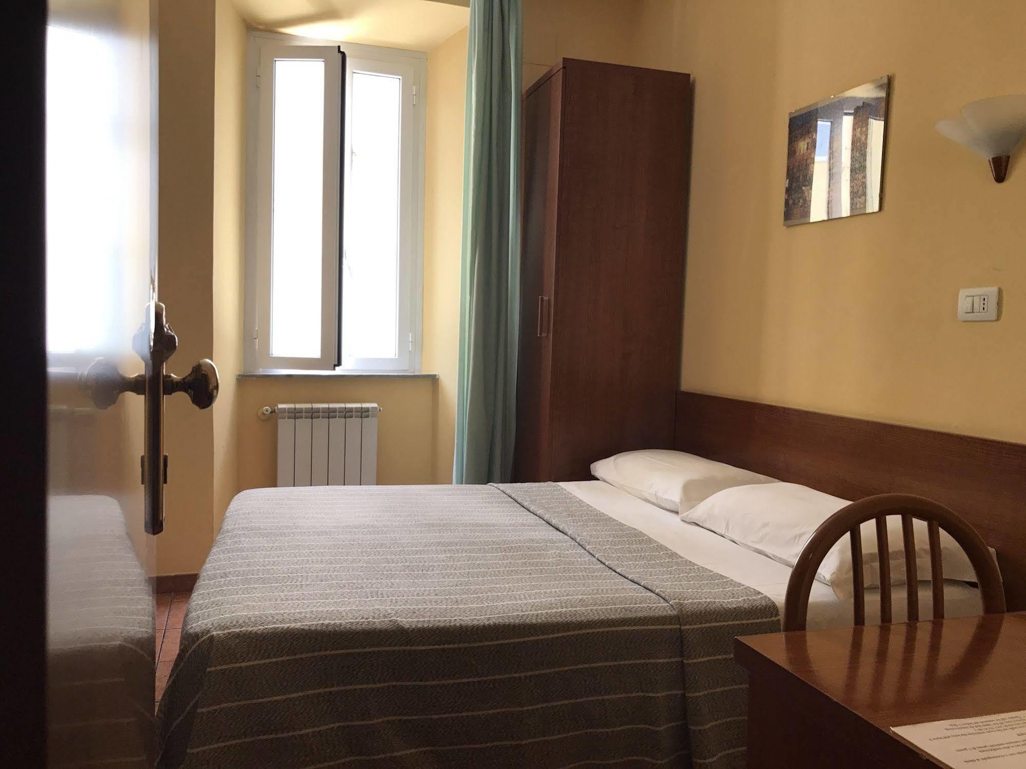 San Daniele Bundi House Hotel Rome Exterior photo