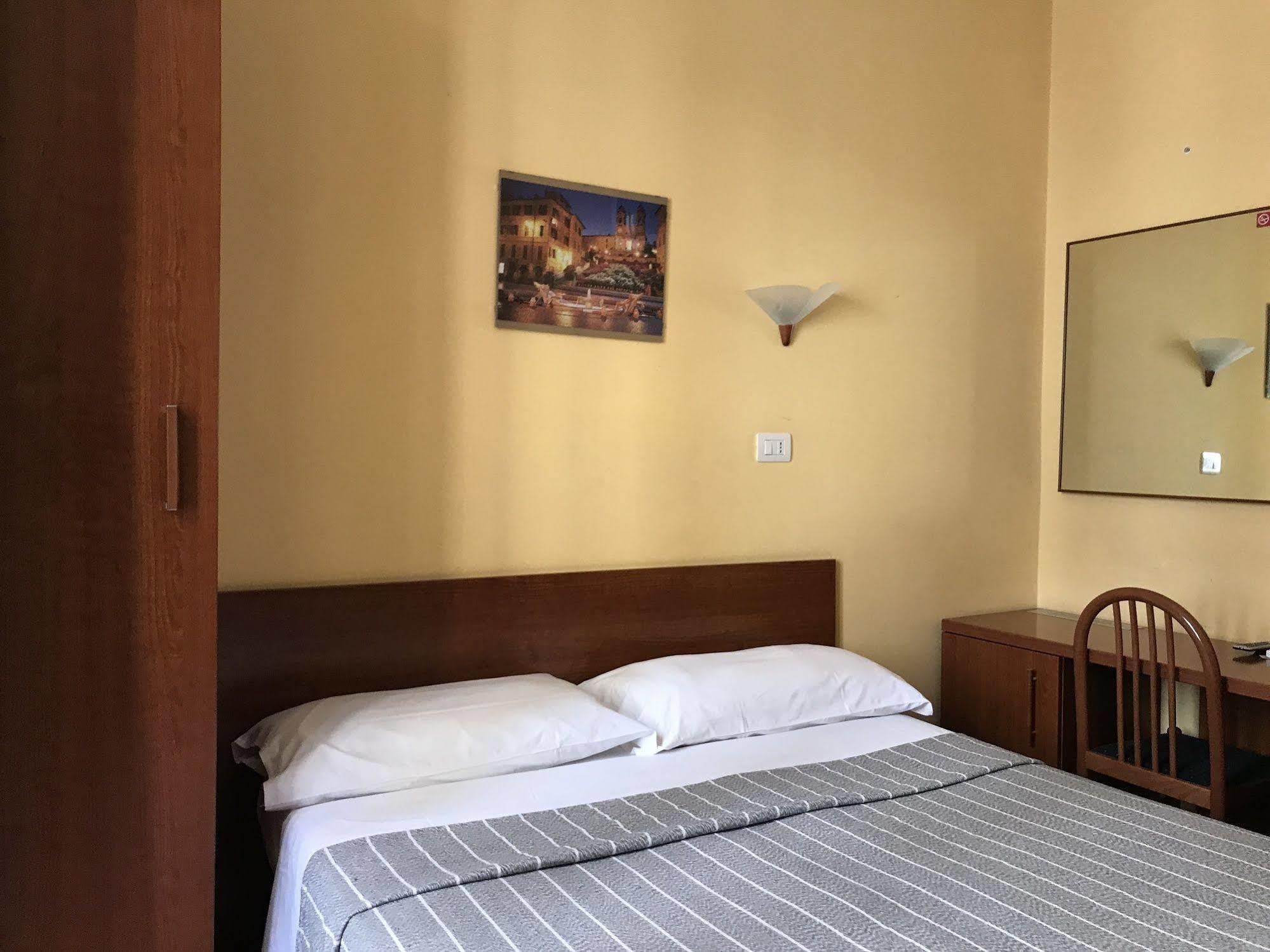 San Daniele Bundi House Hotel Rome Exterior photo